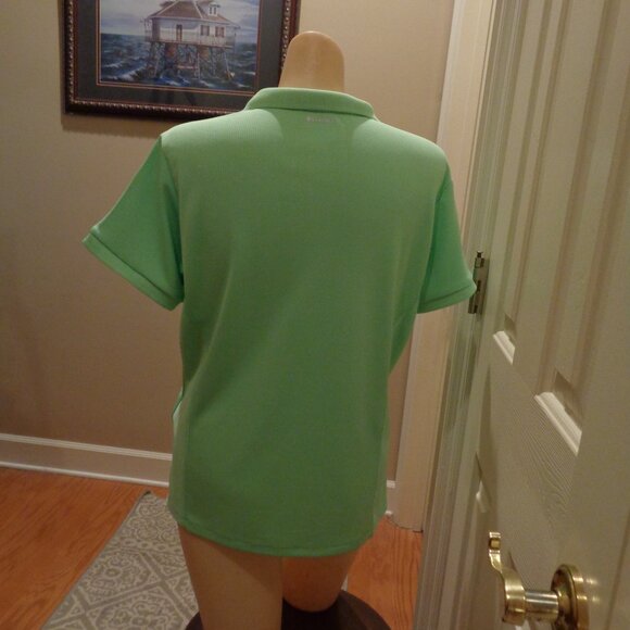 Columbia sports top in lime green. Polo style. Short sleeves - Picture 2 of 5